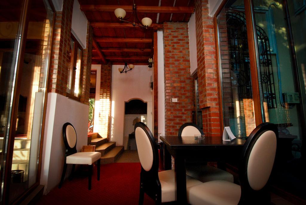 Hotel Zara Roman Dış mekan fotoğraf