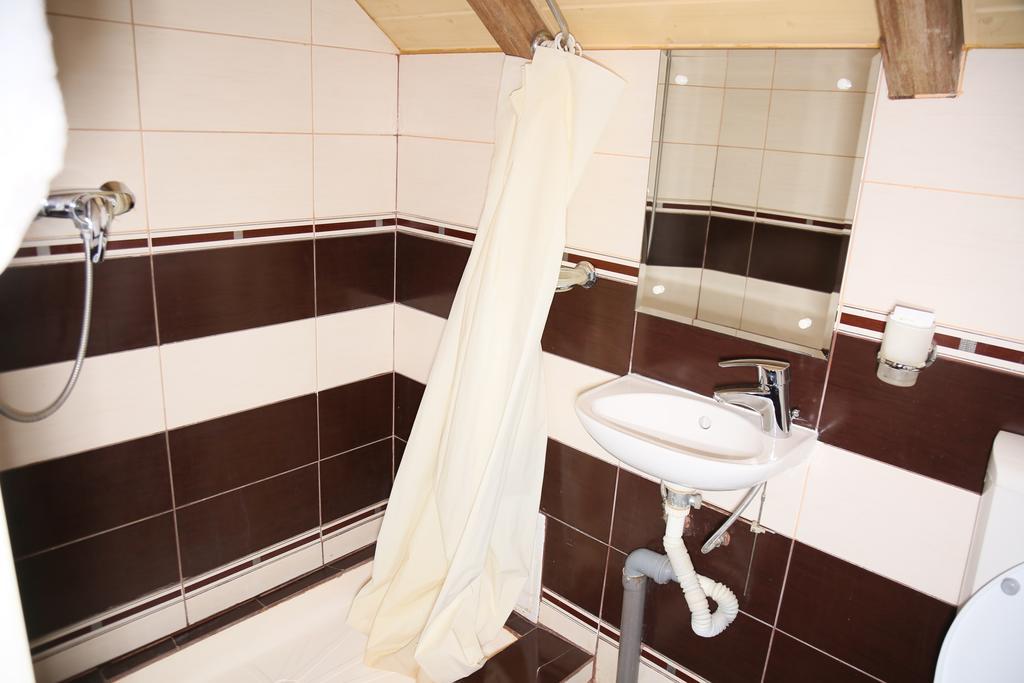 Hotel Zara Roman Dış mekan fotoğraf