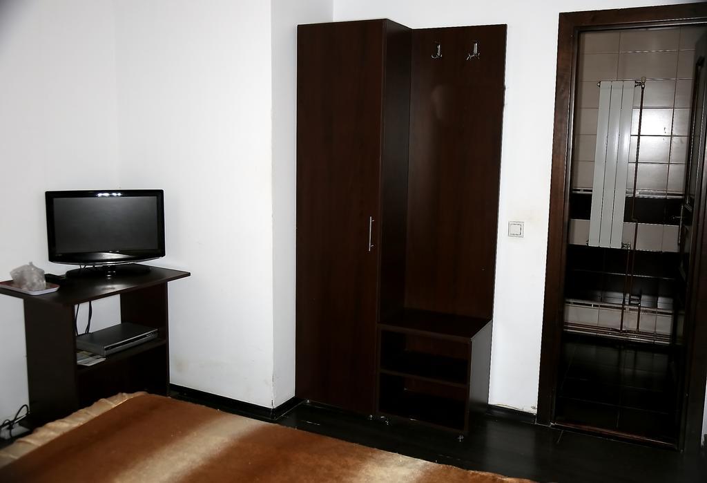 Hotel Zara Roman Dış mekan fotoğraf